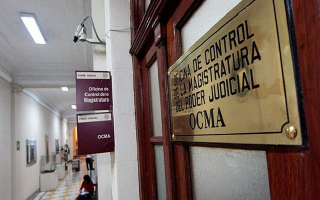 Ocma propone destitución de juez por plagiar tesis para obtener el grado de magíster